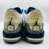 Air Jordan 3 Retro: White True Blue (2001): 136064-141